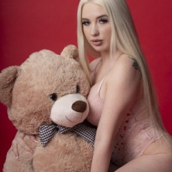 NaomiRyder_1-400x533